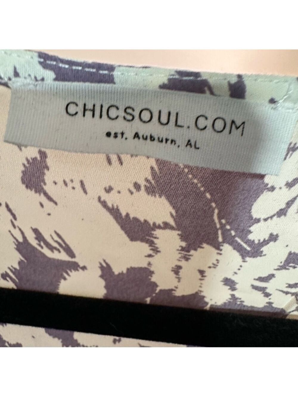 Chic Soul Blouse Lavender White Size 1X NWOT - Picture 4 of 5